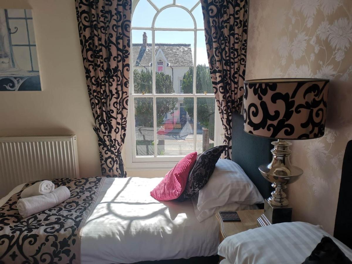 Llety Teifi Guest House カーディガン エクステリア 写真